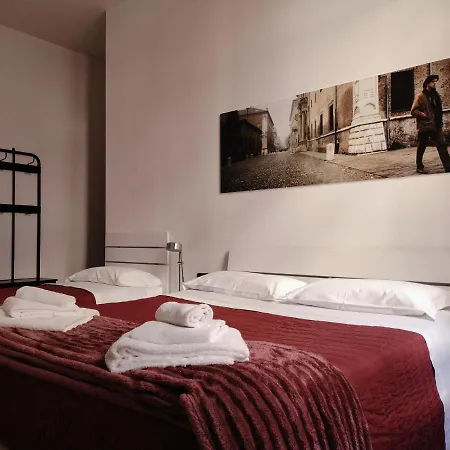 Dimora Santa Barbara بيت ضيافة فيرّارا